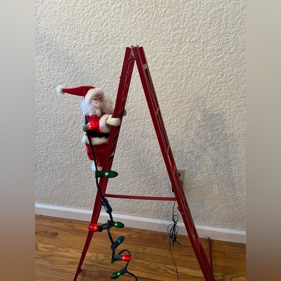 Mr Christmas Stepping Santa Climbing Ladder Lights plays 15 Carols sleigh Works - Picture 8 of 8